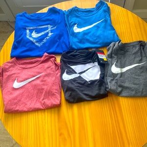 5 Nike youth large t-shirts - size all larges - $160 VALUE - 1 with tag